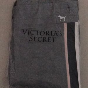 NIP NEW VS PINK Campus Leggings.